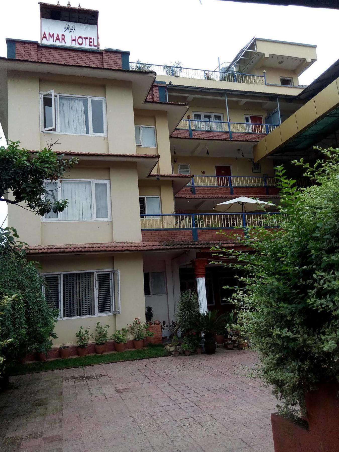 Amar Hotel Kathmandu Bagian luar foto